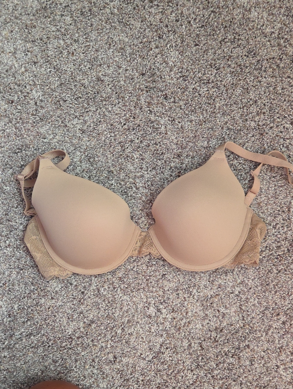 SO Smooth Nude T-Shirt Bra with Lace Sides
